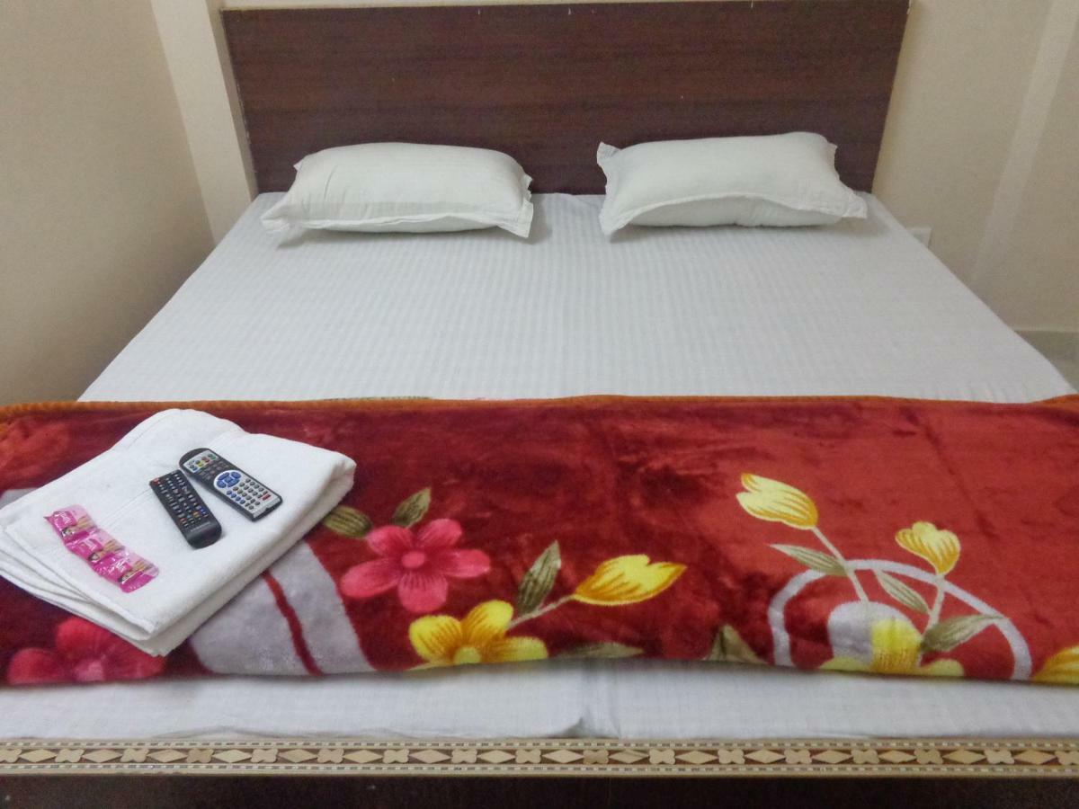 نيودلهي Delhi Inn,Walk In Nizamuddin Railway Station المظهر الخارجي الصورة