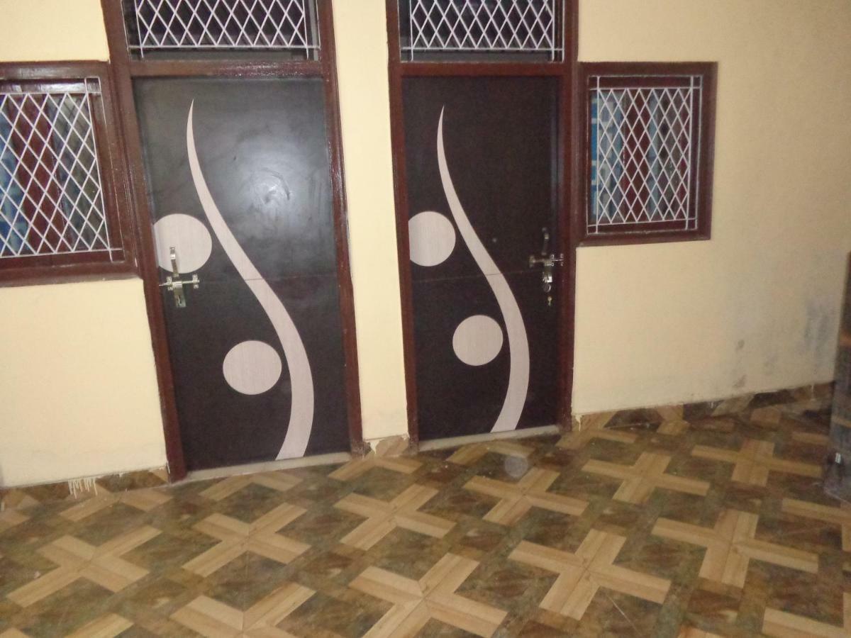 نيودلهي Delhi Inn,Walk In Nizamuddin Railway Station المظهر الخارجي الصورة