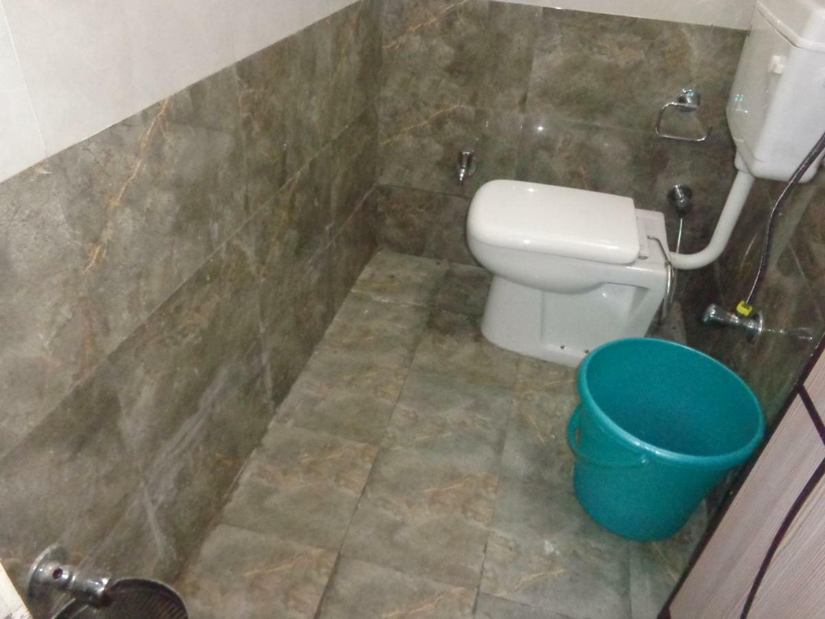 نيودلهي Delhi Inn,Walk In Nizamuddin Railway Station المظهر الخارجي الصورة