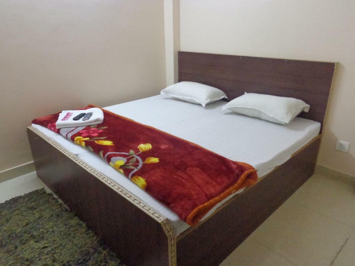 نيودلهي Delhi Inn,Walk In Nizamuddin Railway Station المظهر الخارجي الصورة